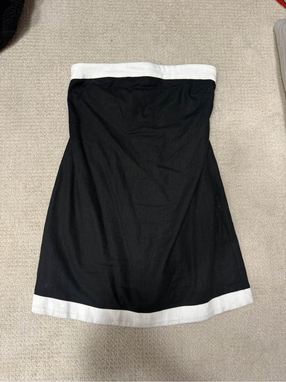 Abercrombie & Fitch Black Strapless Mini Dress with White Trim built in shorts - Picture 3 of 5